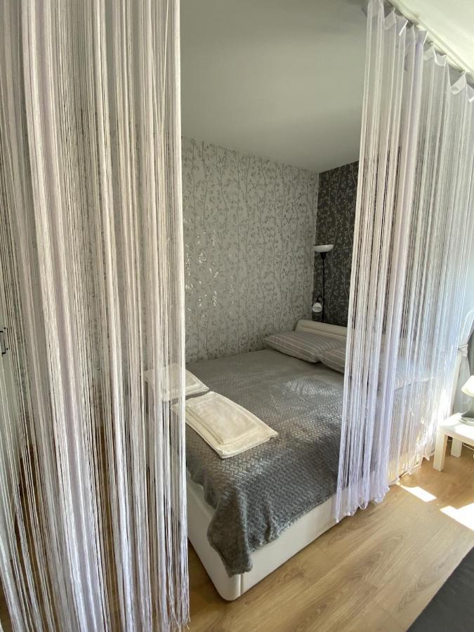 Apartament Czytelnia - Parking Gratis Poznań Kültér fotó